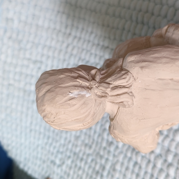 AUSTIN SCULPTURE | Vintage Mother's Day Collectible - Picture 9 of 12